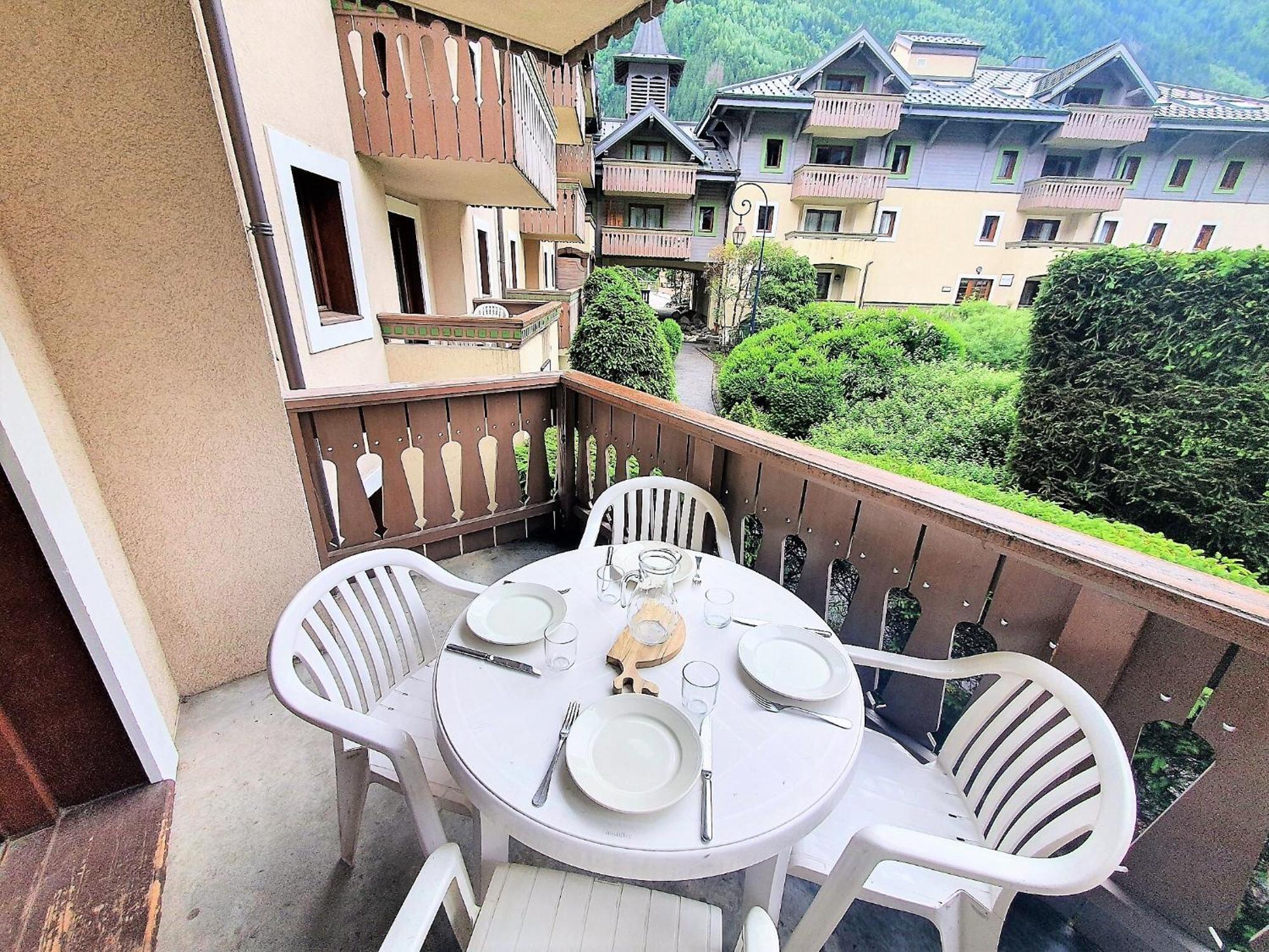 Апартаменты La Ginabelle Vue Montblanc 4 Personnes Шамони Экстерьер фото